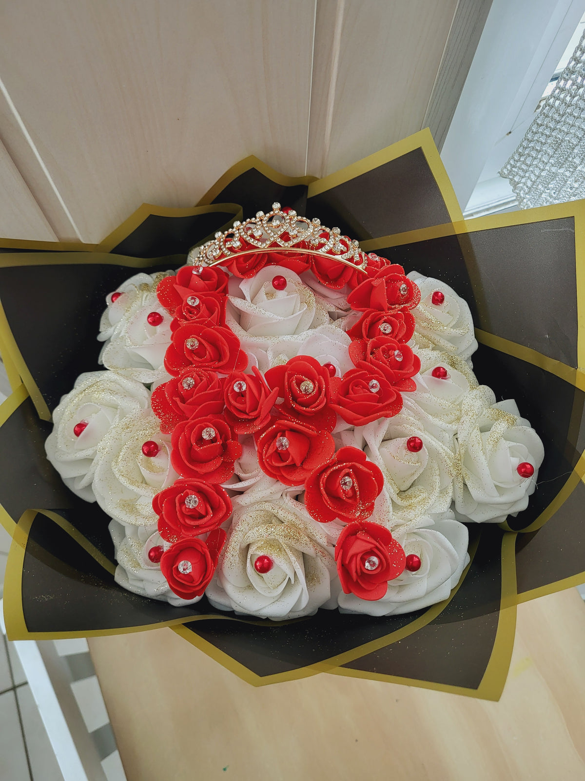 Bouquet avec lettre et diadème